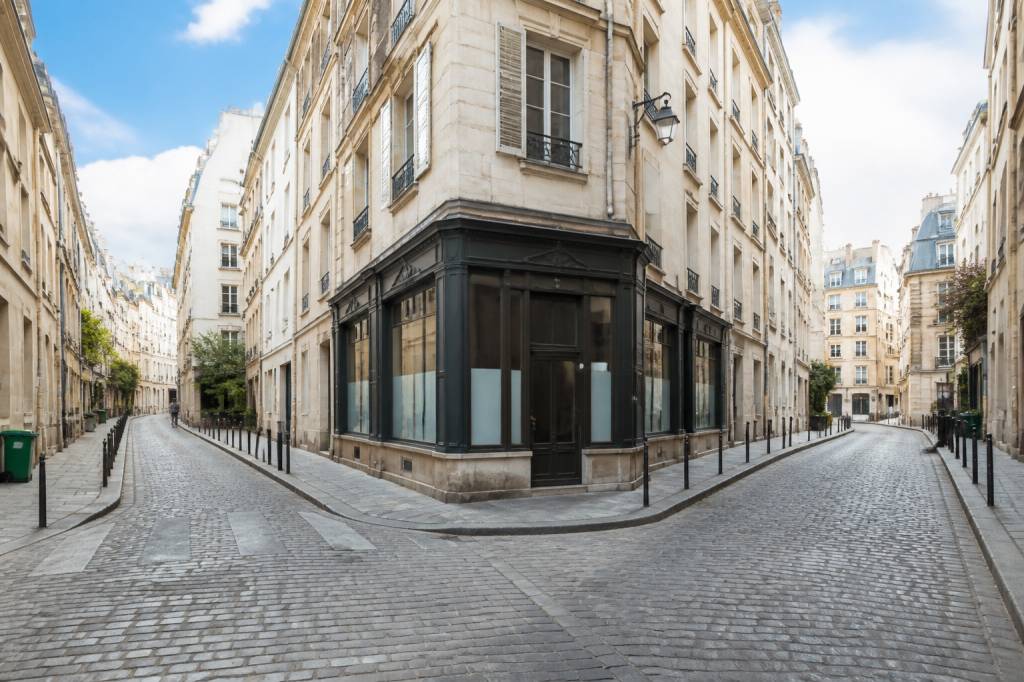 4 rue : histoire, lieux incontournables et conseils pour la découvrir